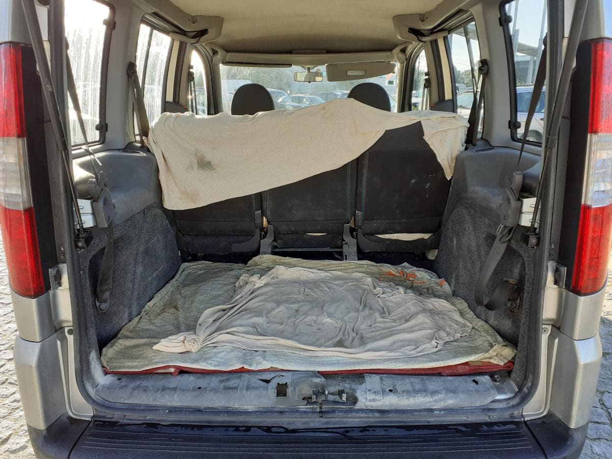 Fiat Doblo 1.3D · 7 lugares — imagen 15