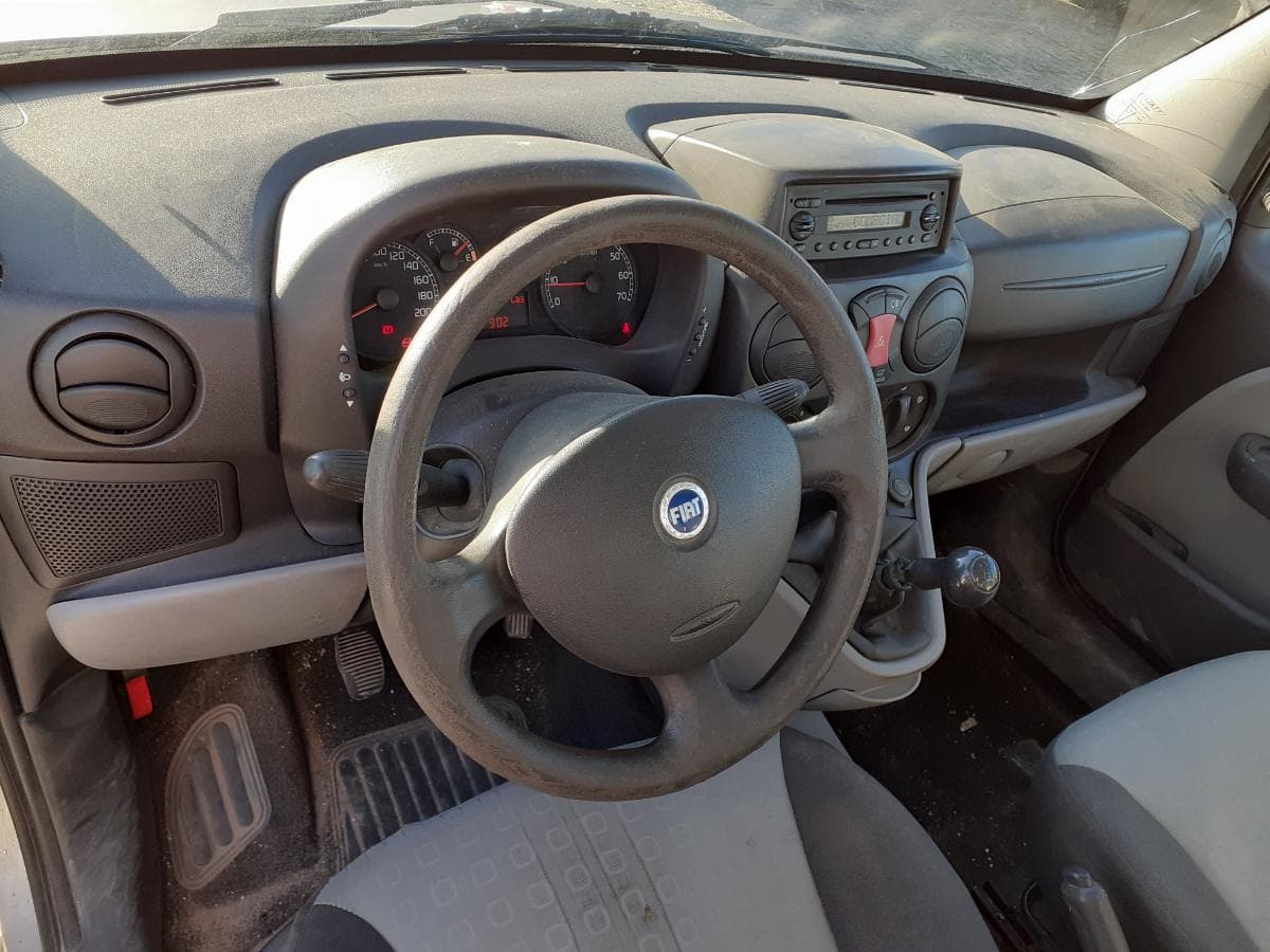 Fiat Doblo 1.3D · 7 lugares — imagen 10