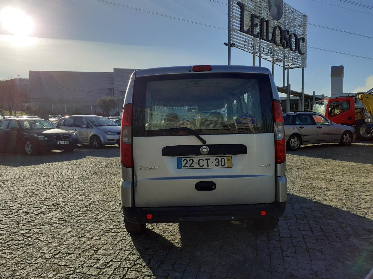 Fiat Doblo 1.3D · 7 lugares — imagen 6