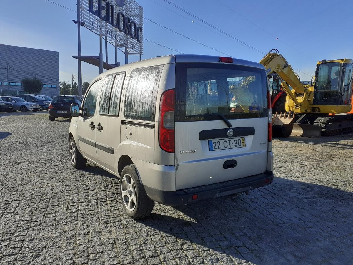 Fiat Doblo 1.3D · 7 lugares — imagen 5