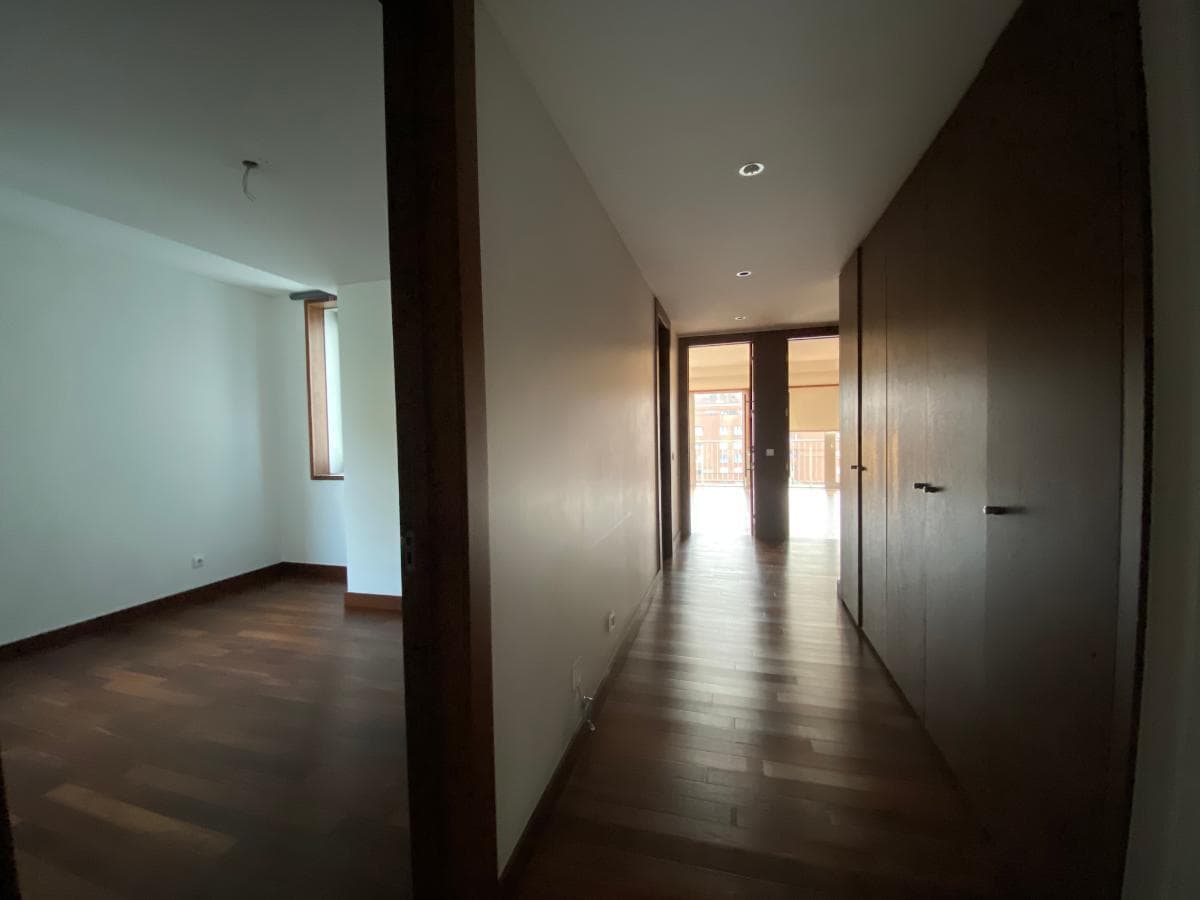 Apartamento T4 + Lugar de Garagem + Arrumos · Vila Nova de Gaia — imagen 6