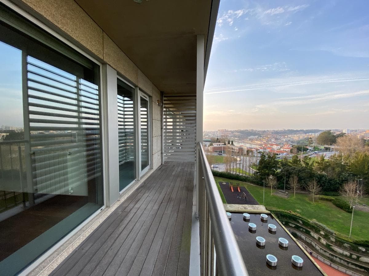 Apartamento T4 + Lugar de Garagem + Arrumos · Vila Nova de Gaia — imagen 11