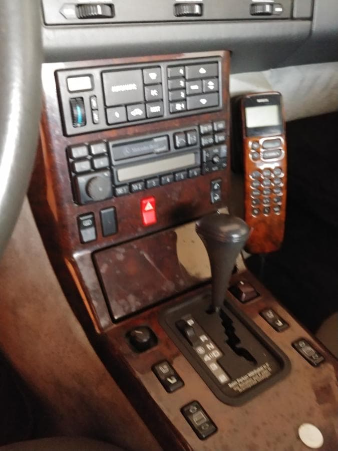 Mercedes-Benz SL 320 — image 4