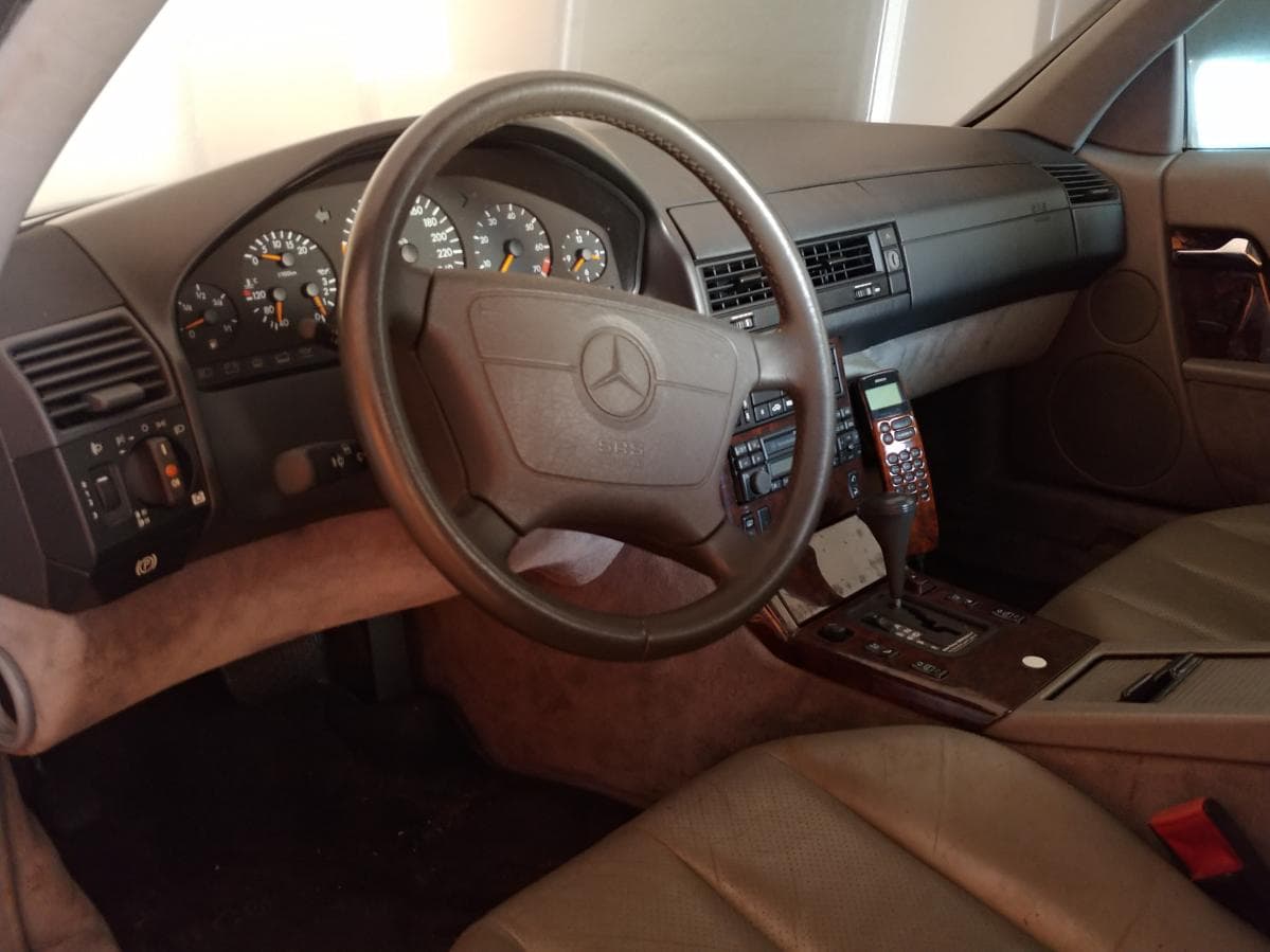 Mercedes-Benz SL 320 — image 3