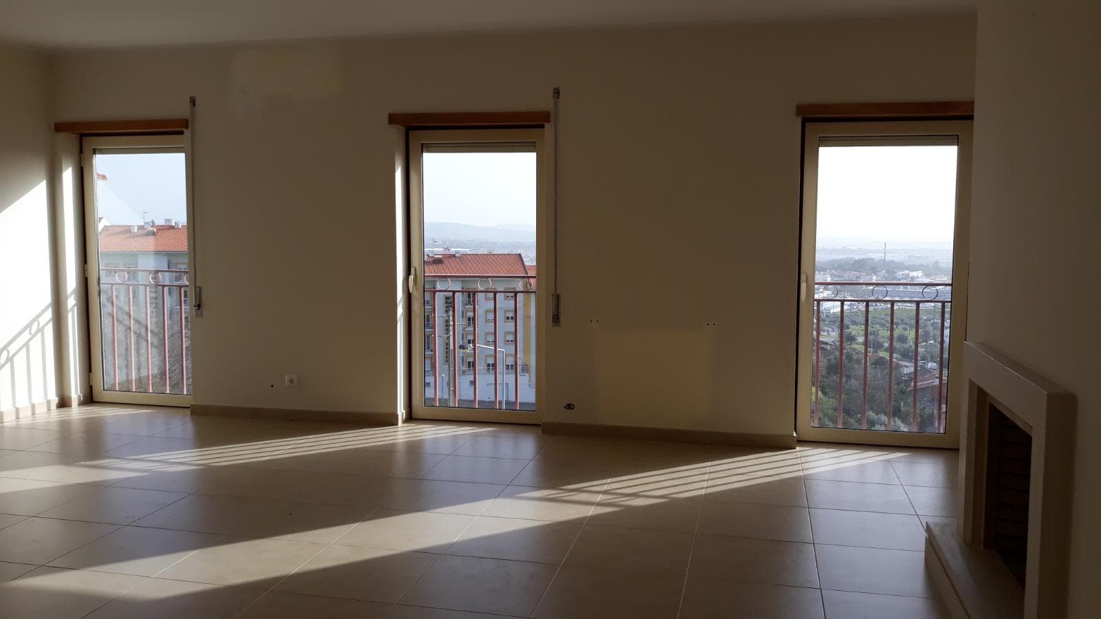 Apartamento T4 + Garagem · Portalegre — image 2