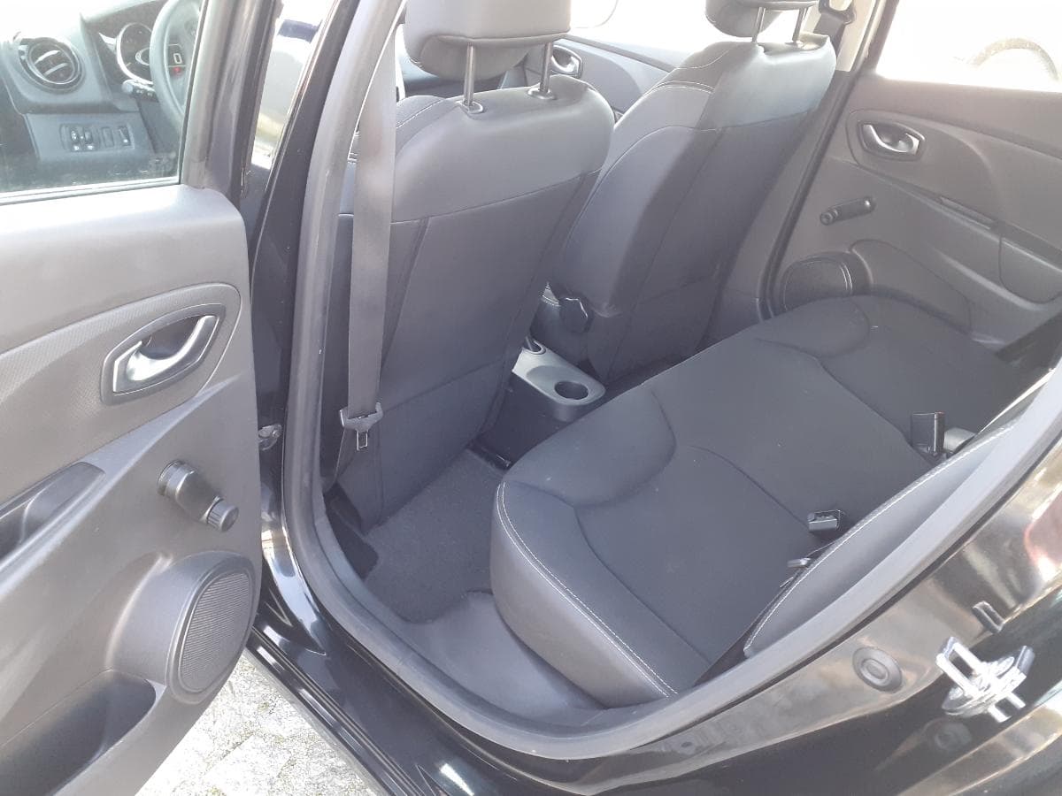 Renault Clio 0.9 TCE · Ano 2015 — imagen 16