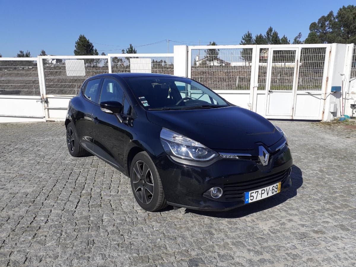 Renault Clio 0.9 TCE · Ano 2015 — imagen 3