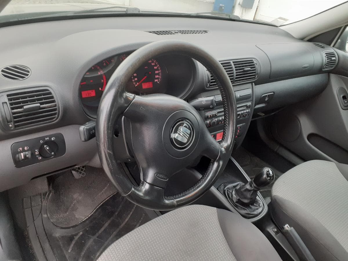Seat Toledo 1.6 16V · Ano 2003 — imagem 10