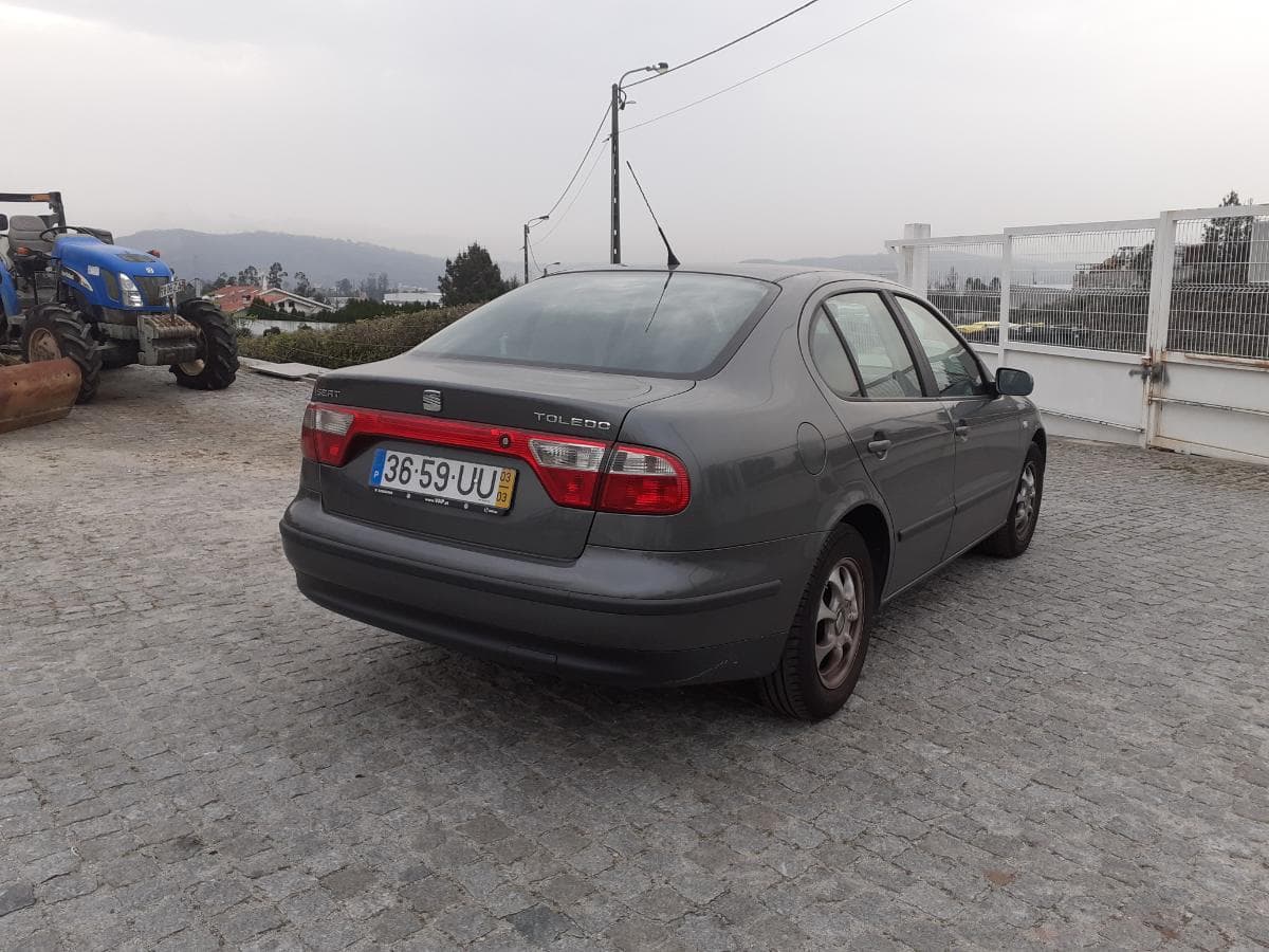 Seat Toledo 1.6 16V · Ano 2003 — imagem 4