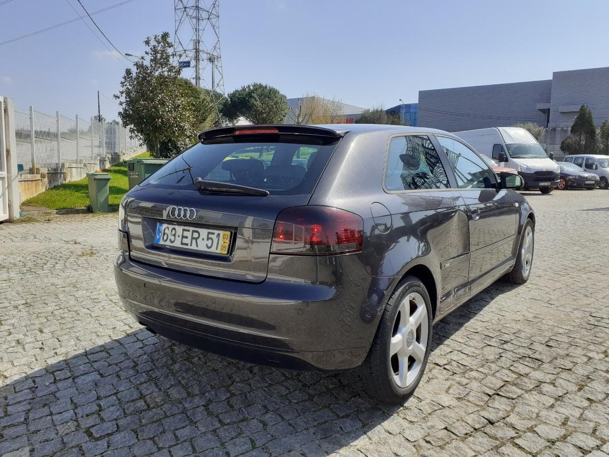 Audi A3 2.0 TDI · Ano 2003 — imagem 4
