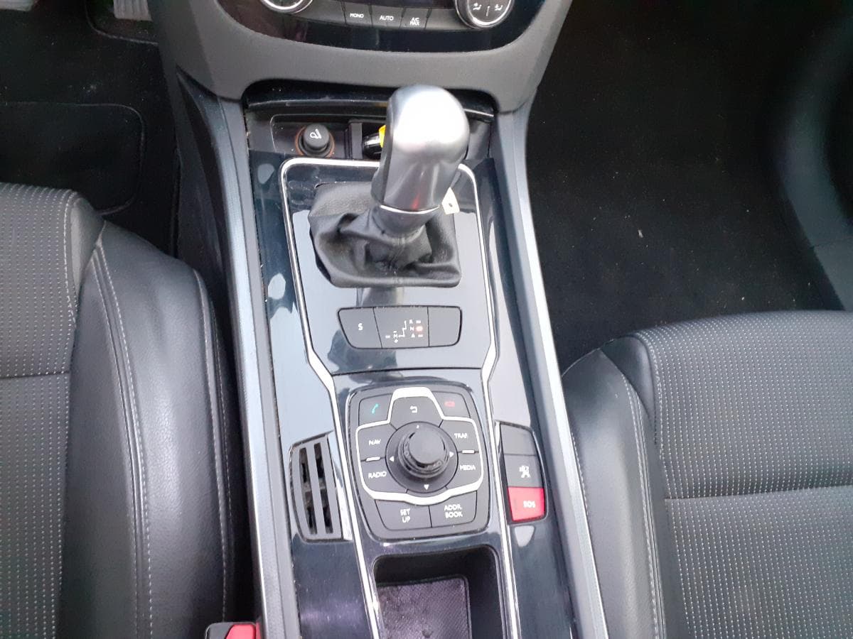 Peugeot 508 1.6 HDI SW · Ano 2014 — image 15
