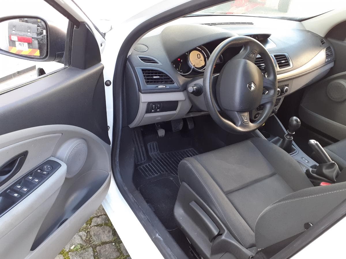 Renault Mégane 1.5 DCI · Ano 2011 — imagen 7