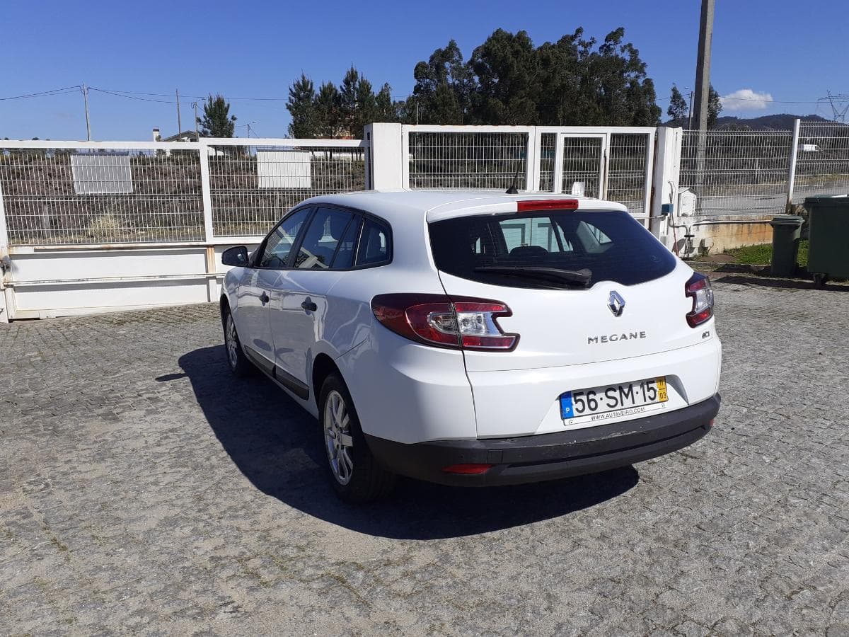 Renault Mégane 1.5 DCI · Ano 2011 — imagen 4