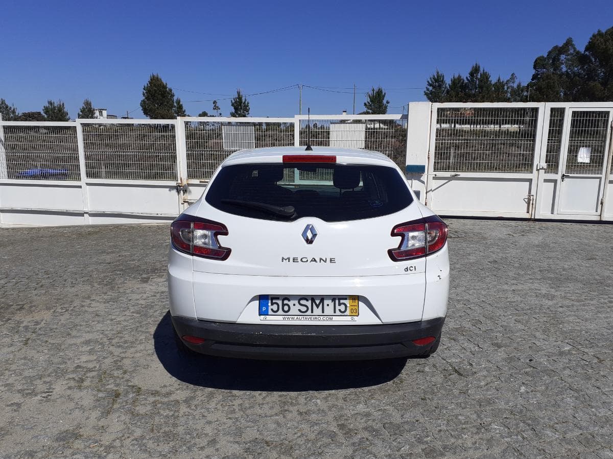 Renault Mégane 1.5 DCI · Ano 2011 — imagen 5