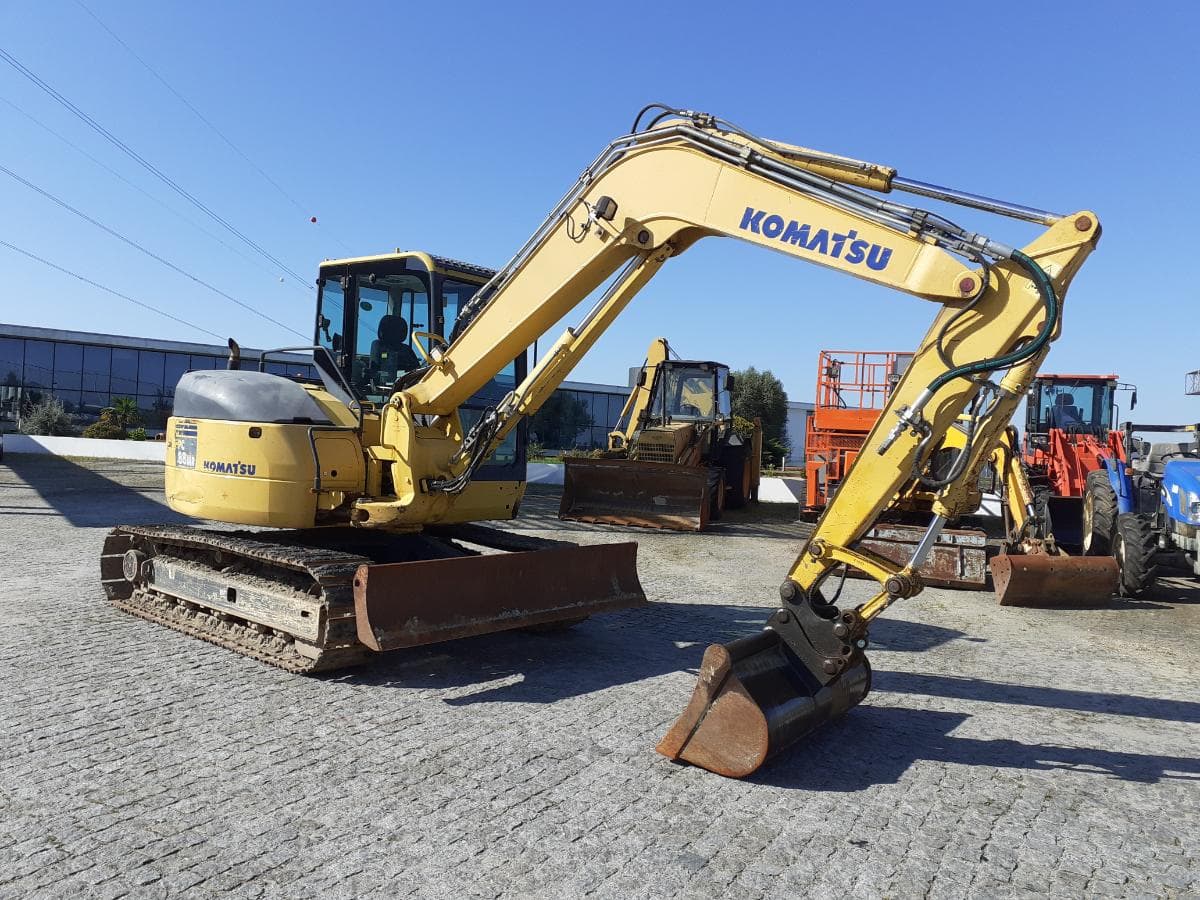 Mini giratória Komatsu PC 88MR-6 — imagen 3