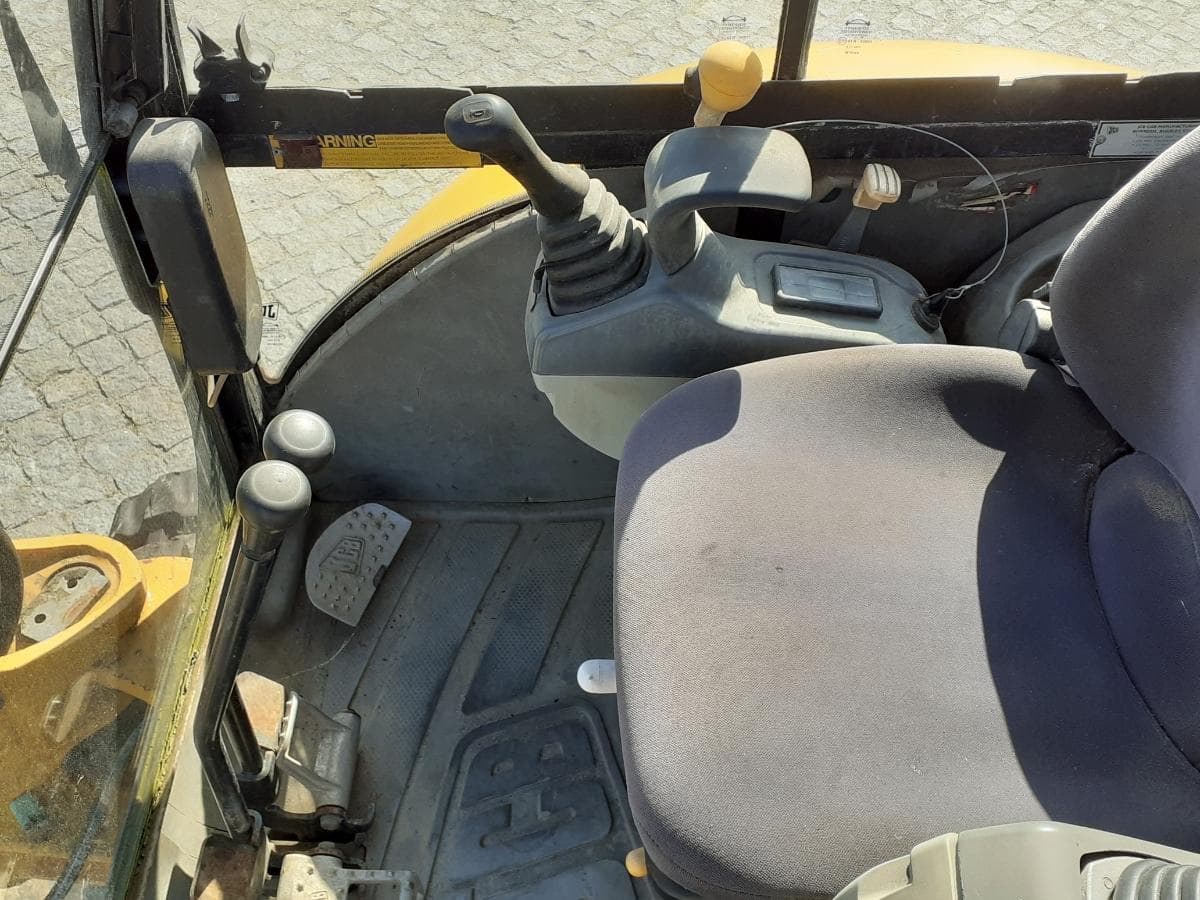 Mini Giratória JCB 8027 · 2002 — imagen 10