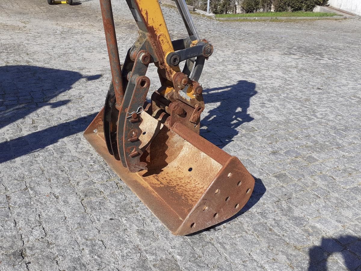 Mini Giratória JCB 8027 · 2002 — imagen 8
