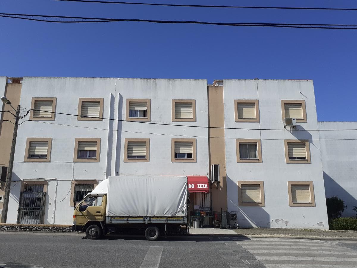 Direito de Superfície de Estabelecimento Comercial · Azeitão, Setúbal