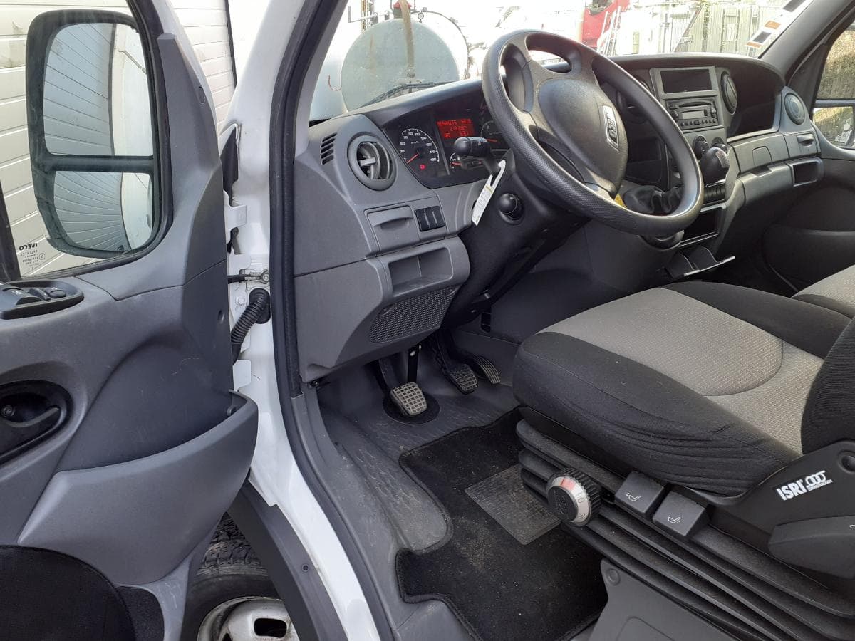 Iveco Daily 35 C 13 · Ano 2013 — imagen 7