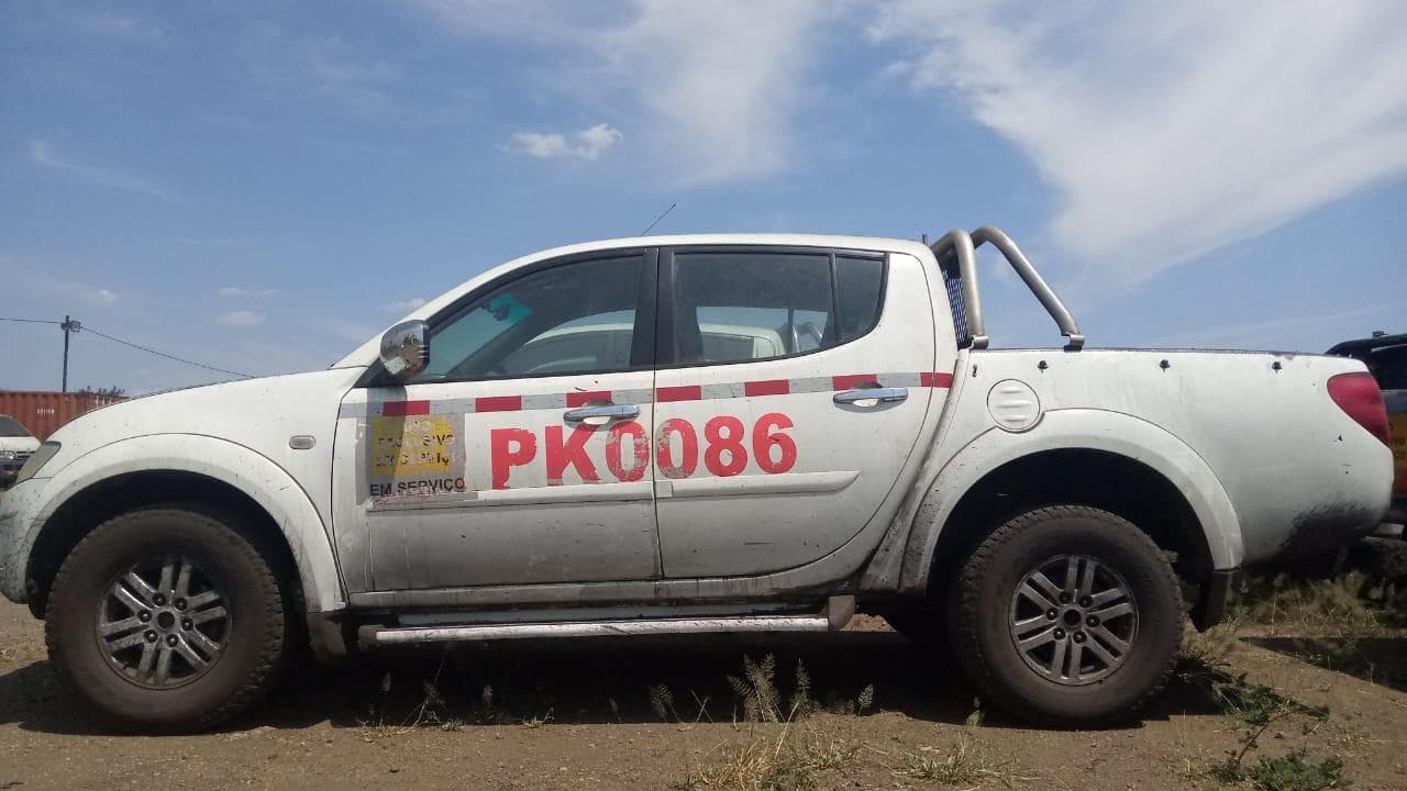 Mitsubishi L200 ·