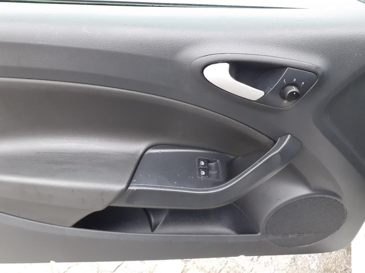 LEILÃO SUSPENSO · Redução Valor · Seat Ibiza 1.6 TDI · Ano 2010 — image 9