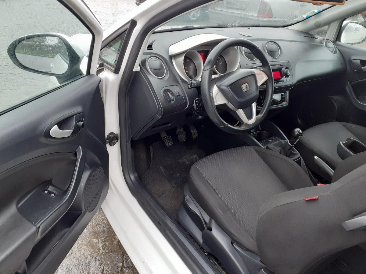LEILÃO SUSPENSO · Redução Valor · Seat Ibiza 1.6 TDI · Ano 2010 — image 7