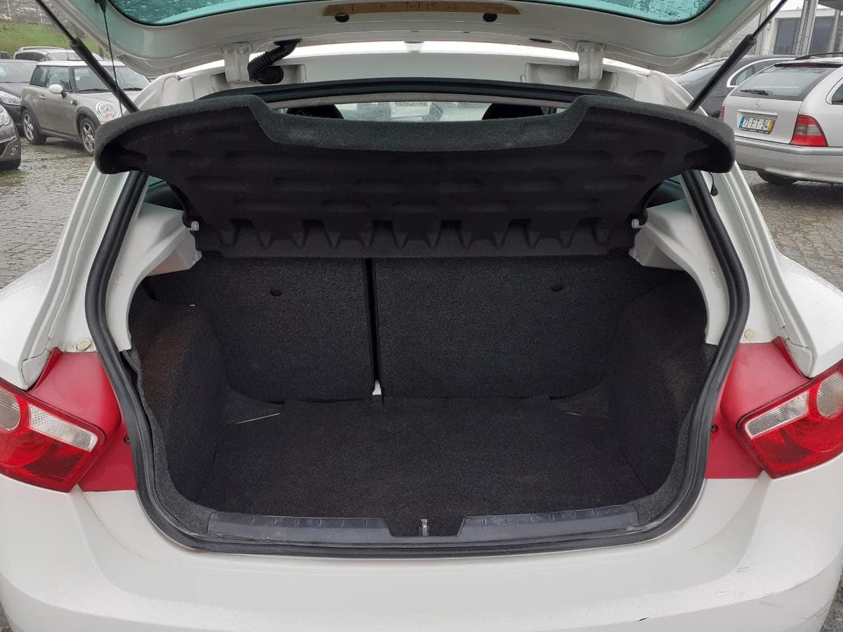 LEILÃO SUSPENSO · Redução Valor · Seat Ibiza 1.6 TDI · Ano 2010 — image 18