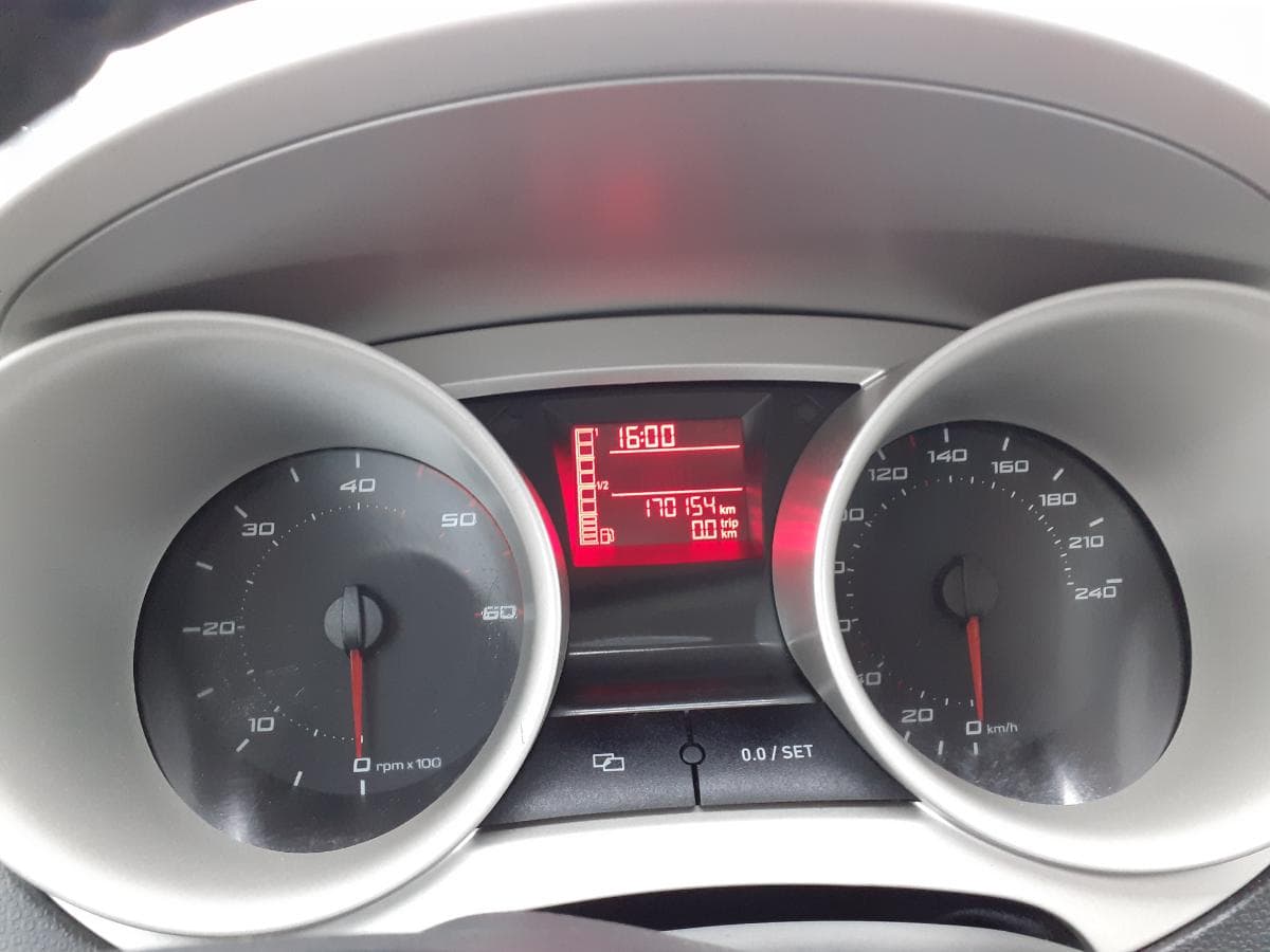 LEILÃO SUSPENSO · Redução Valor · Seat Ibiza 1.6 TDI · Ano 2010 — image 11