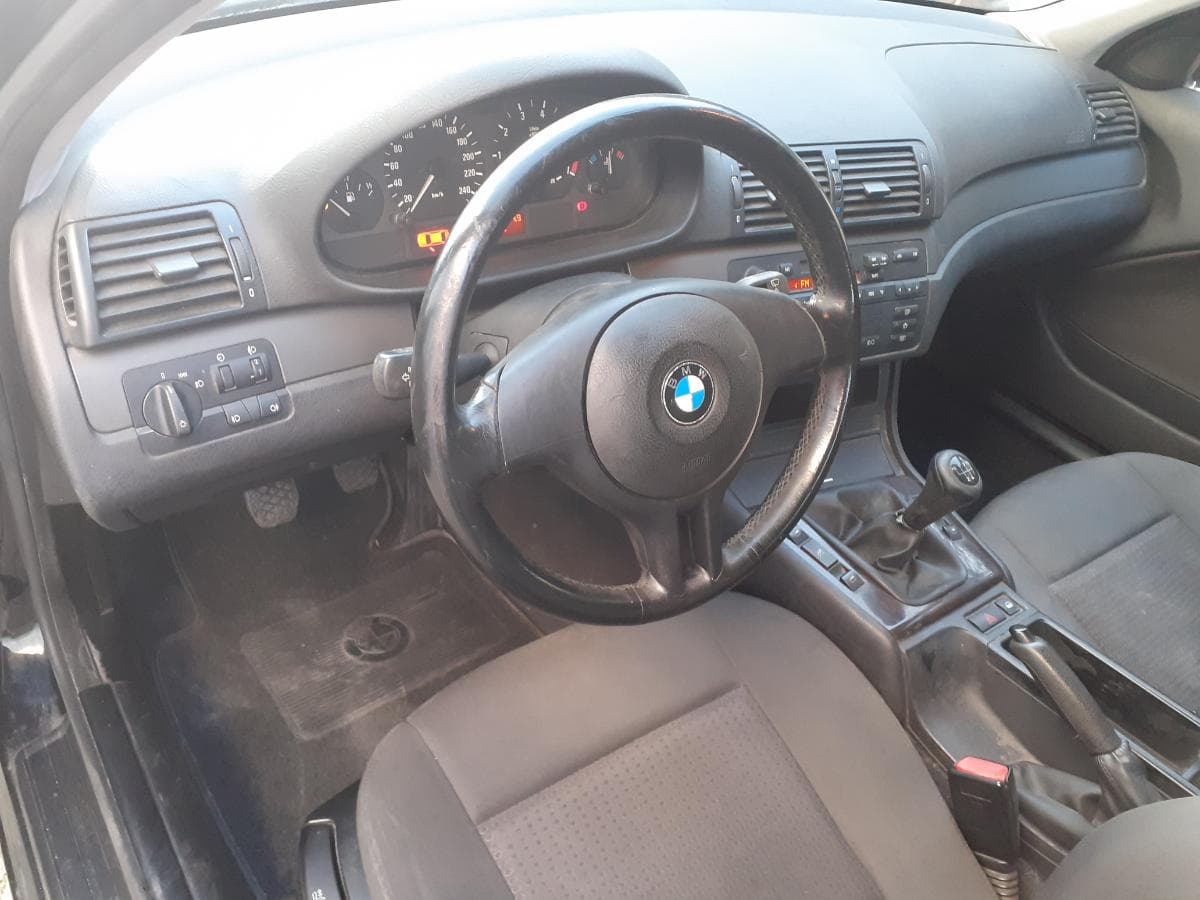 BMW 316i · Ano 2003 — imagen 10