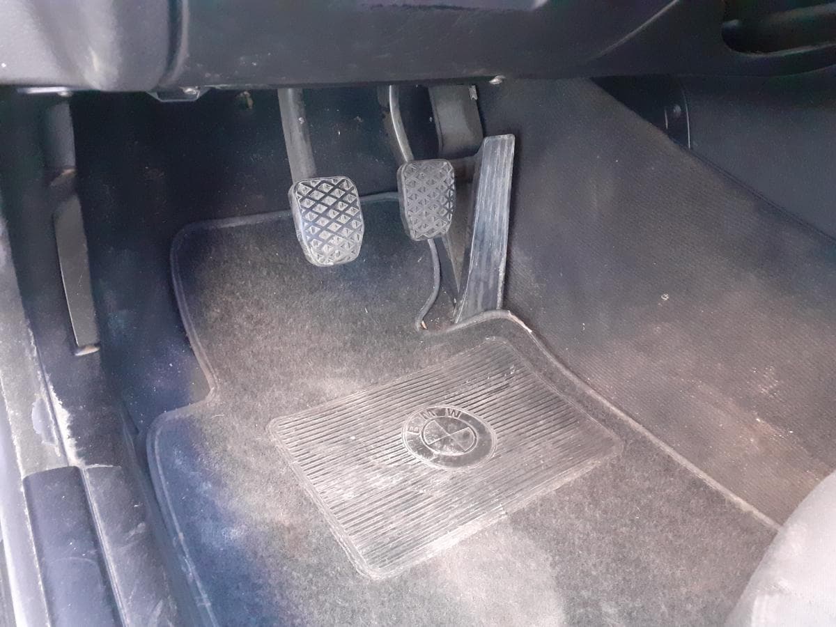 BMW 316i · Ano 2003 — imagen 8