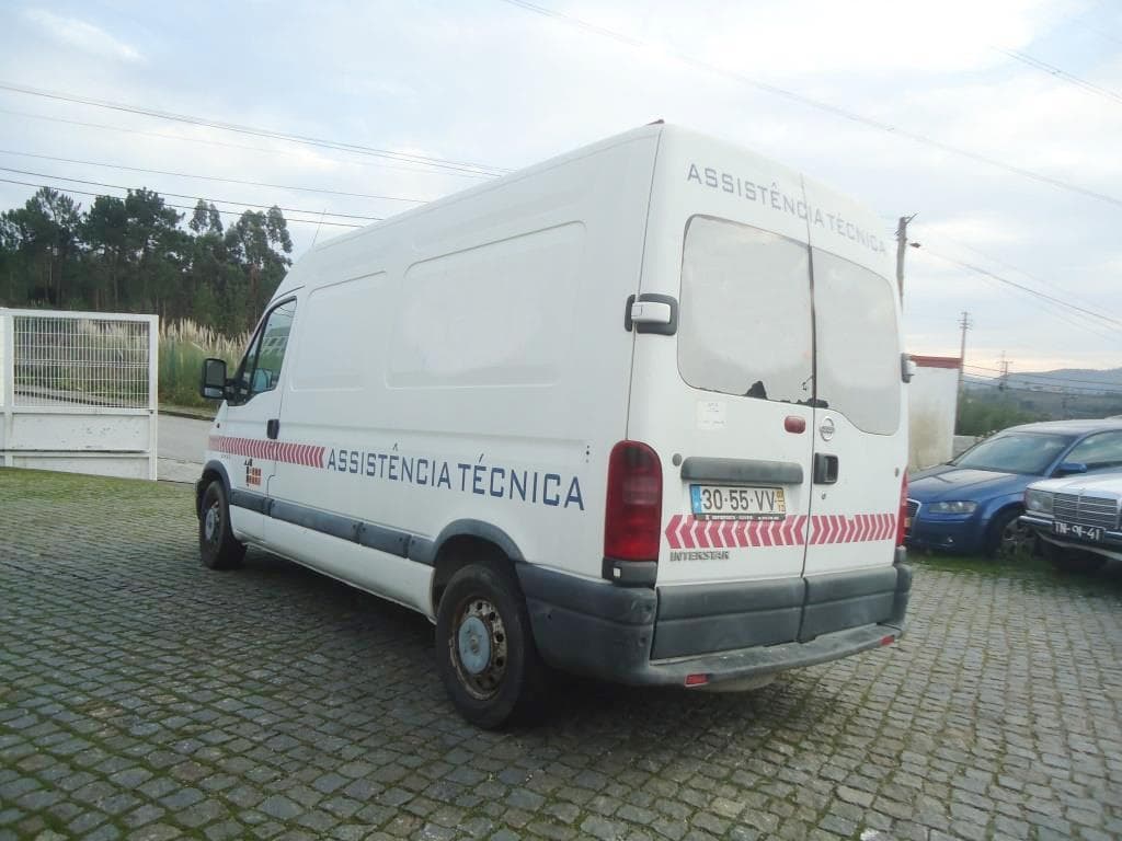 Nissan Interstar DCI · Ano 2003 — image 5