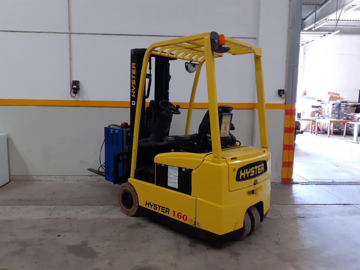 Empilhador Elétrico Hyster — imagem 4