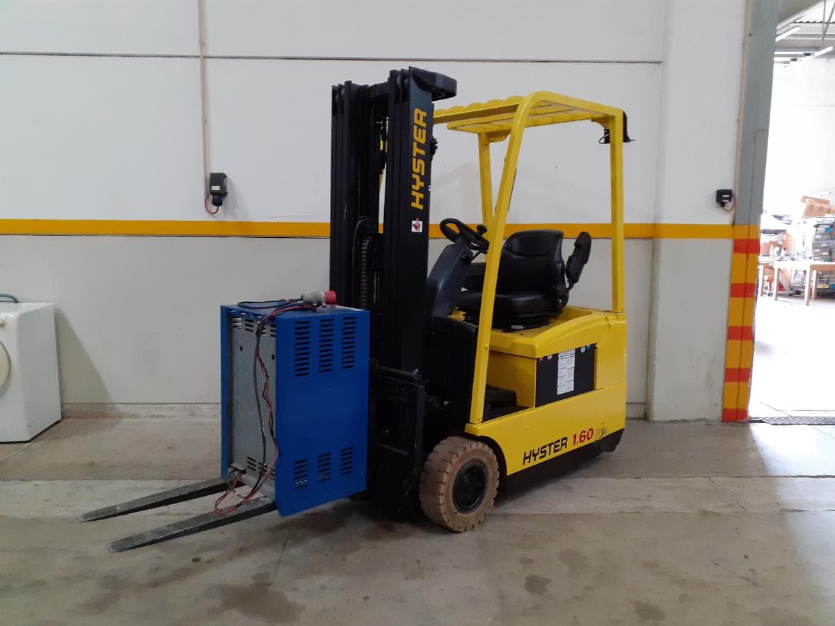 Empilhador Elétrico Hyster — imagem 3