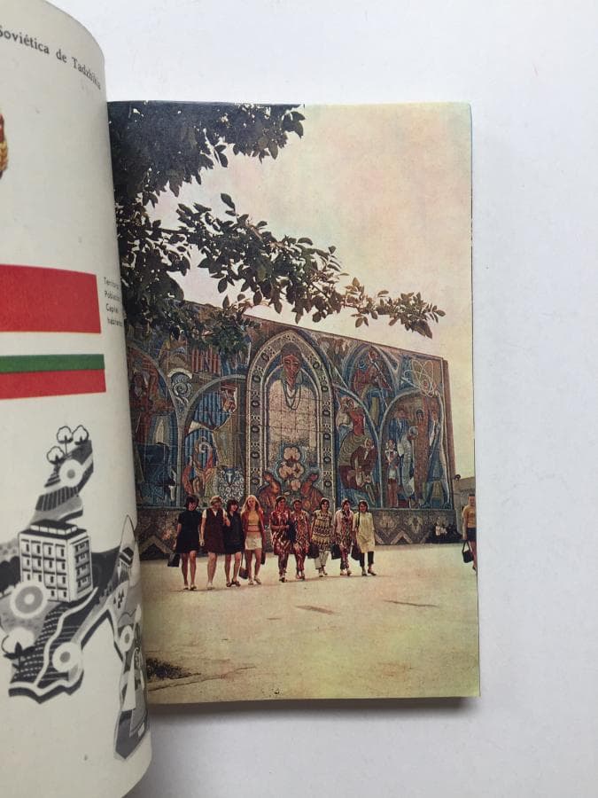URSS 75 - Anuário de la Agencia de Prensa Nóvosti — imagen 2