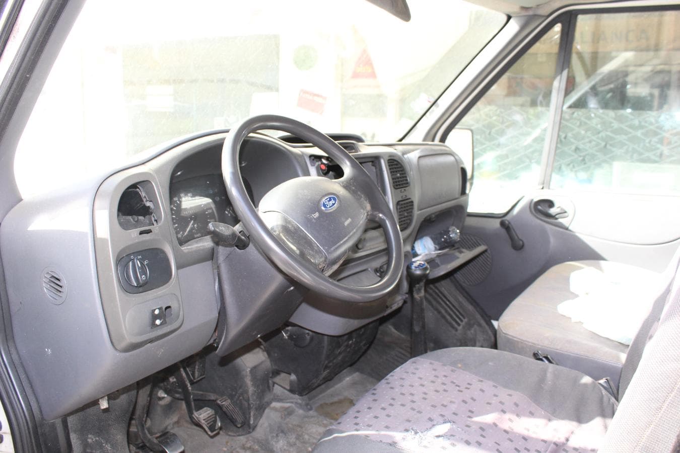 FORD TRANSIT — image 5
