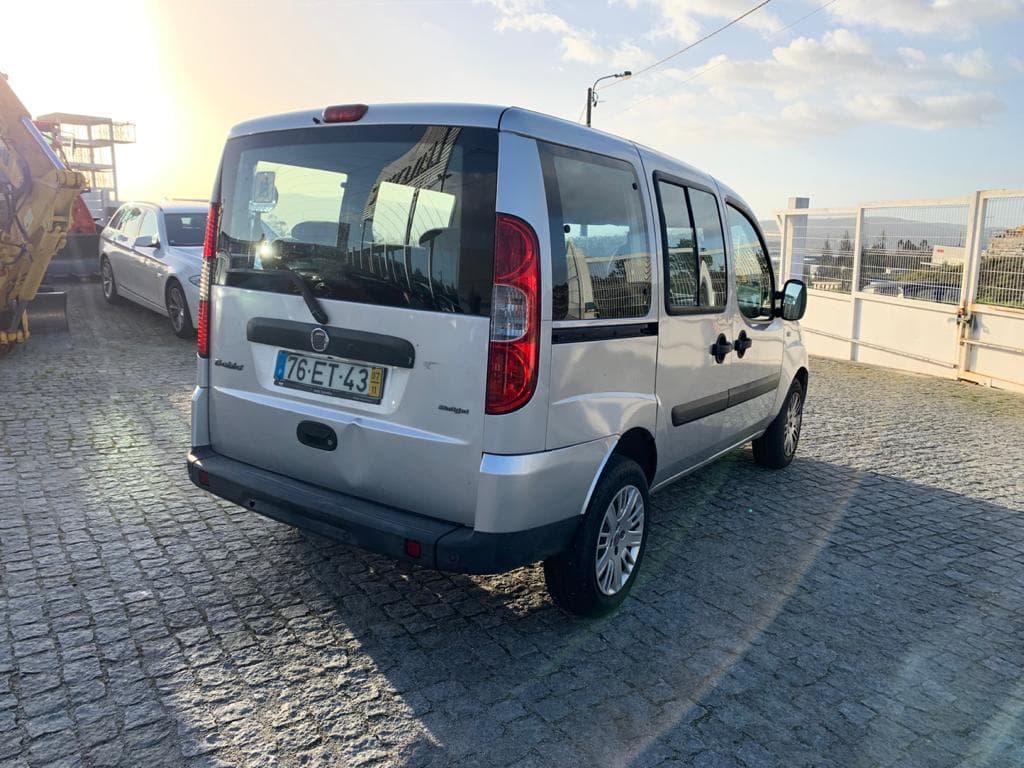 Fiat Doblo · 7 lugares — imagem 6