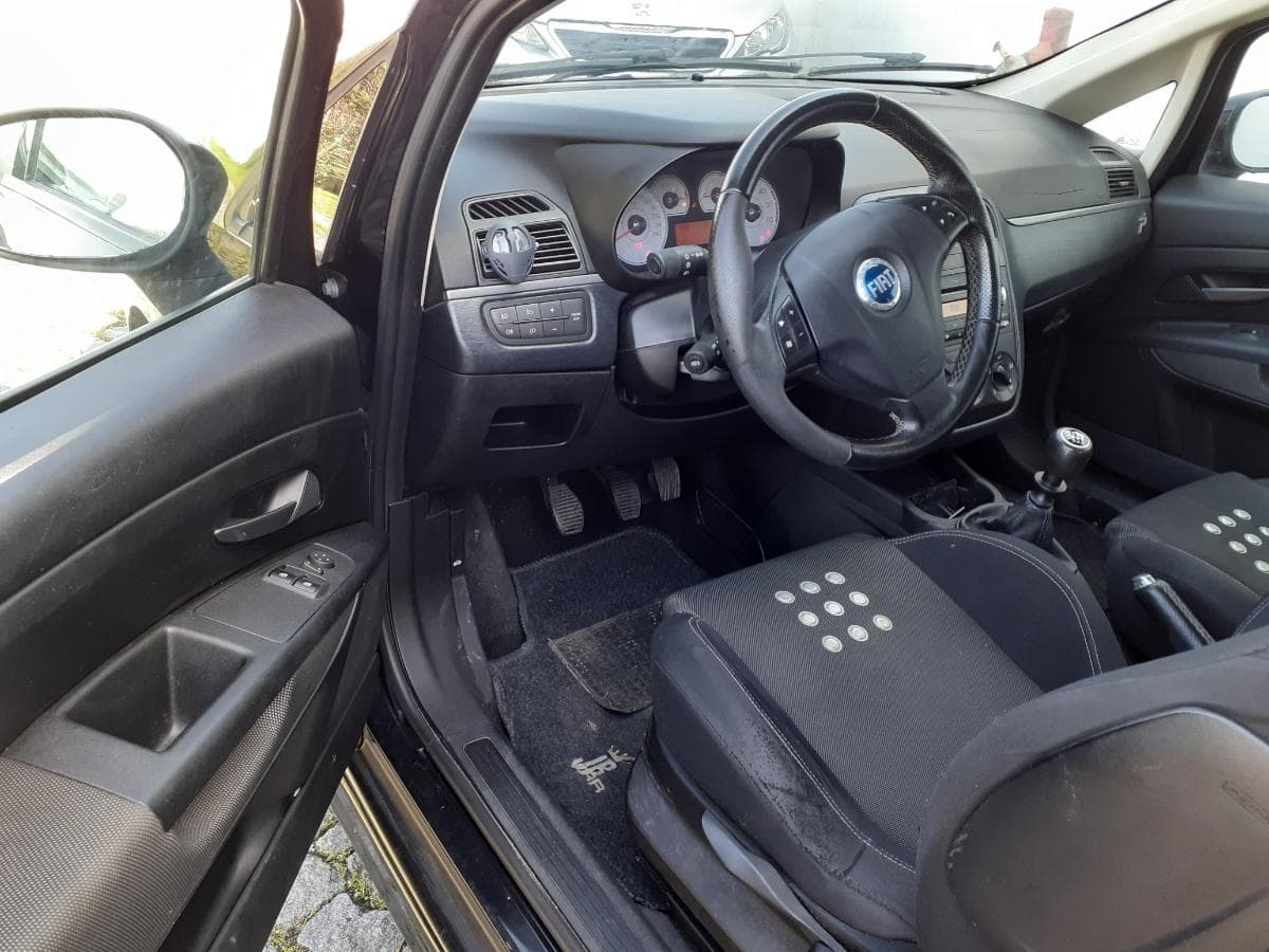 Fiat Punto · Ano 2007 · Design Giugard — imagen 7