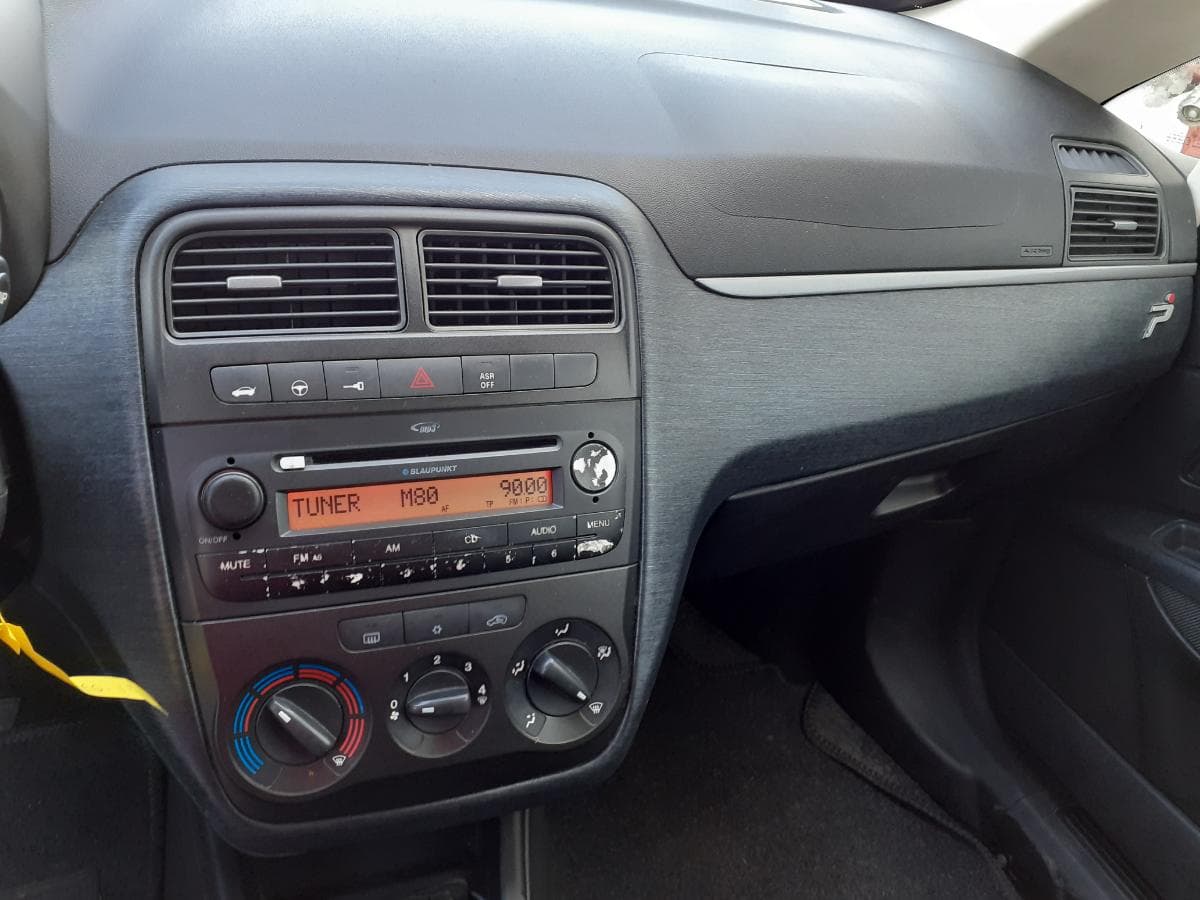 Fiat Punto · Ano 2007 · Design Giugard — imagen 12