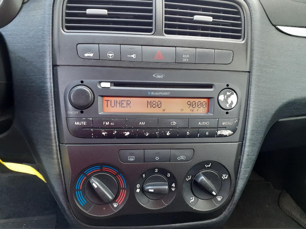 Fiat Punto · Ano 2007 · Design Giugard — imagen 13