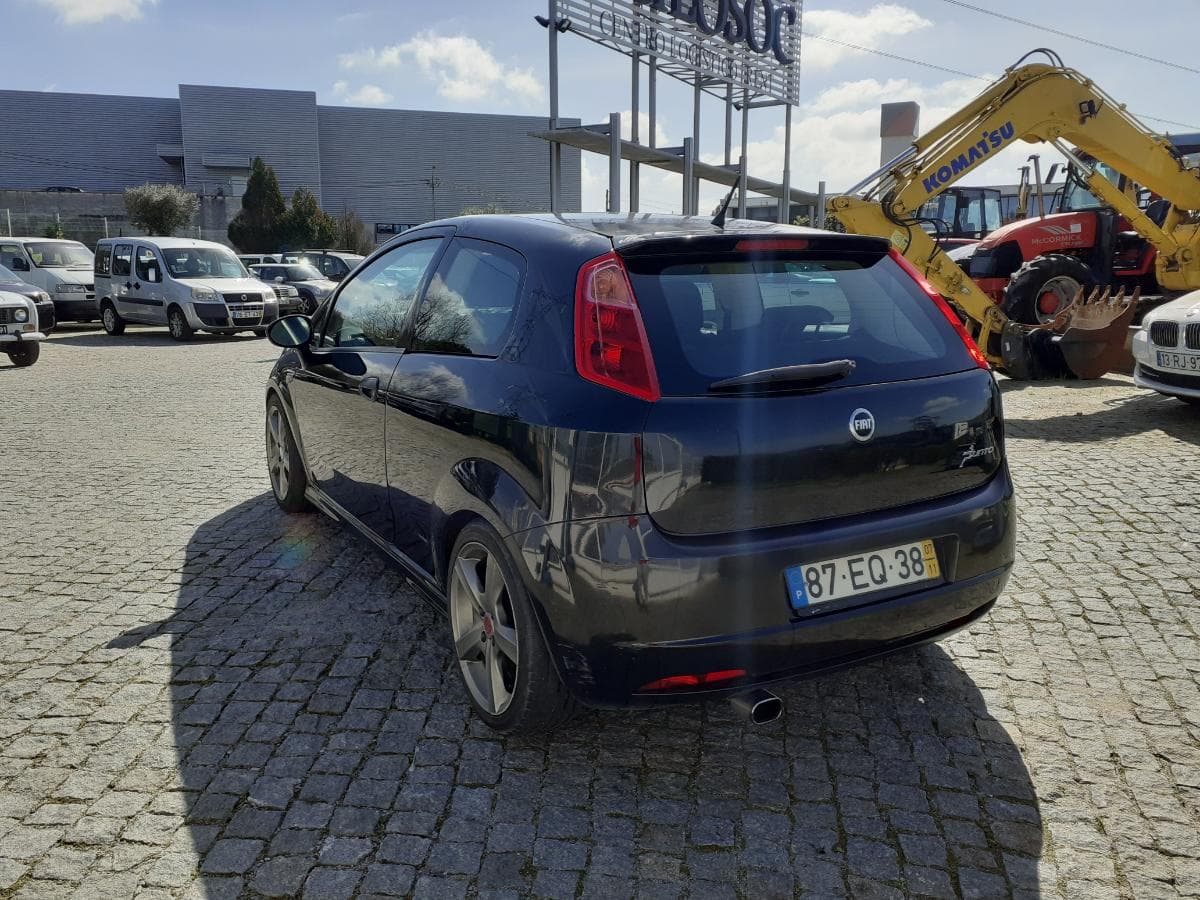 Fiat Punto · Ano 2007 · Design Giugard — imagen 6