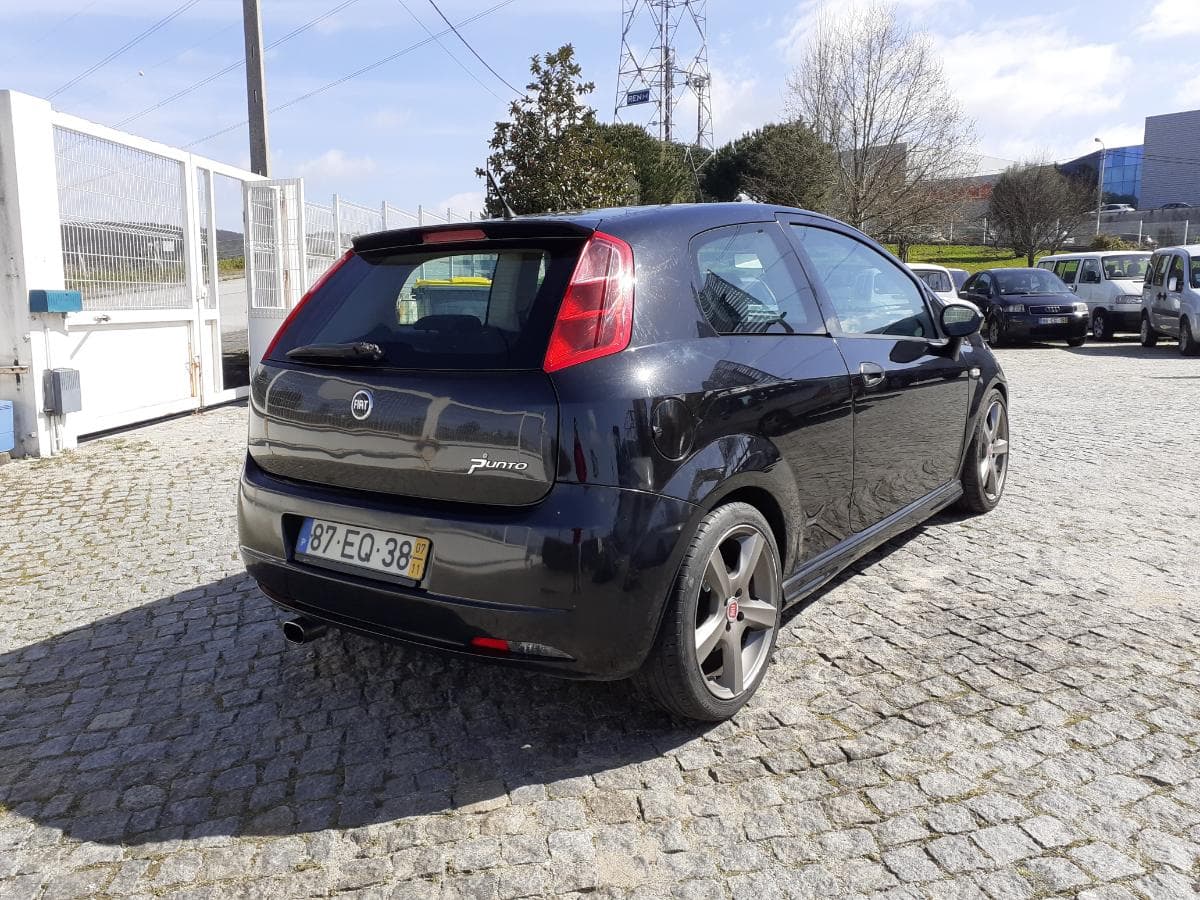 Fiat Punto · Ano 2007 · Design Giugard — imagen 4