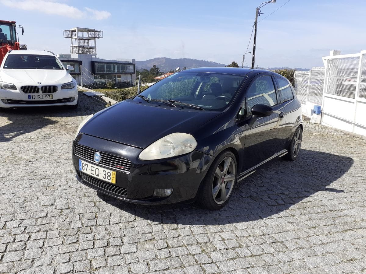 Fiat Punto · Ano 2007 · Design Giugard — imagen 3