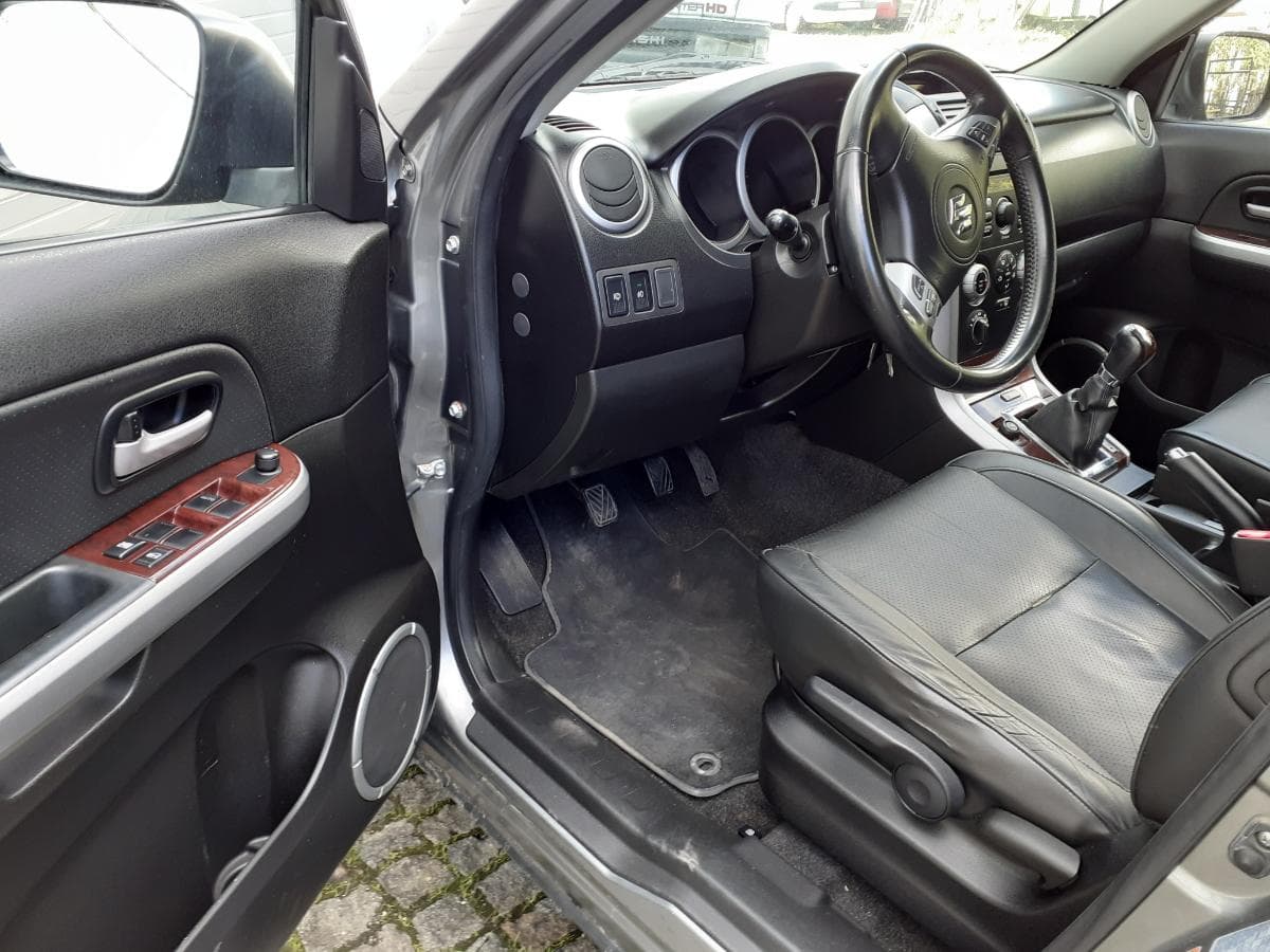 Suzuki Grand Vitara 1.9 DDIS · Ano 2007 — imagem 7
