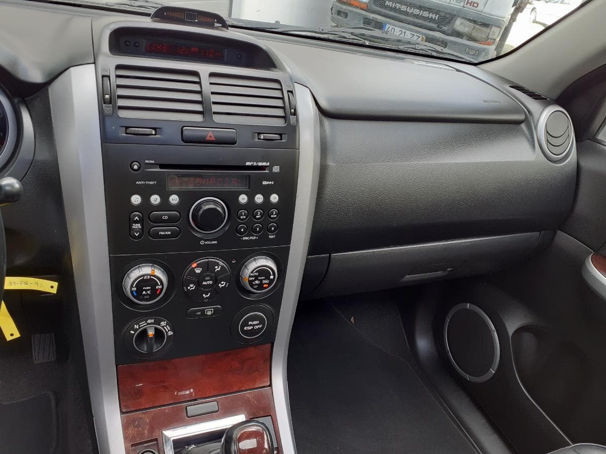 Suzuki Grand Vitara 1.9 DDIS · Ano 2007 — imagem 14