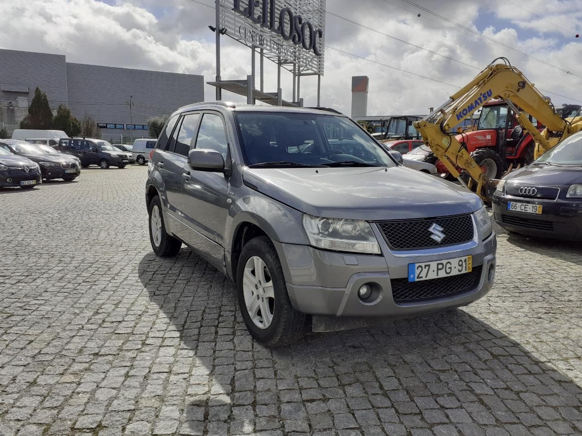 Suzuki Grand Vitara 1.9 DDIS · Ano 2007 — imagem 1