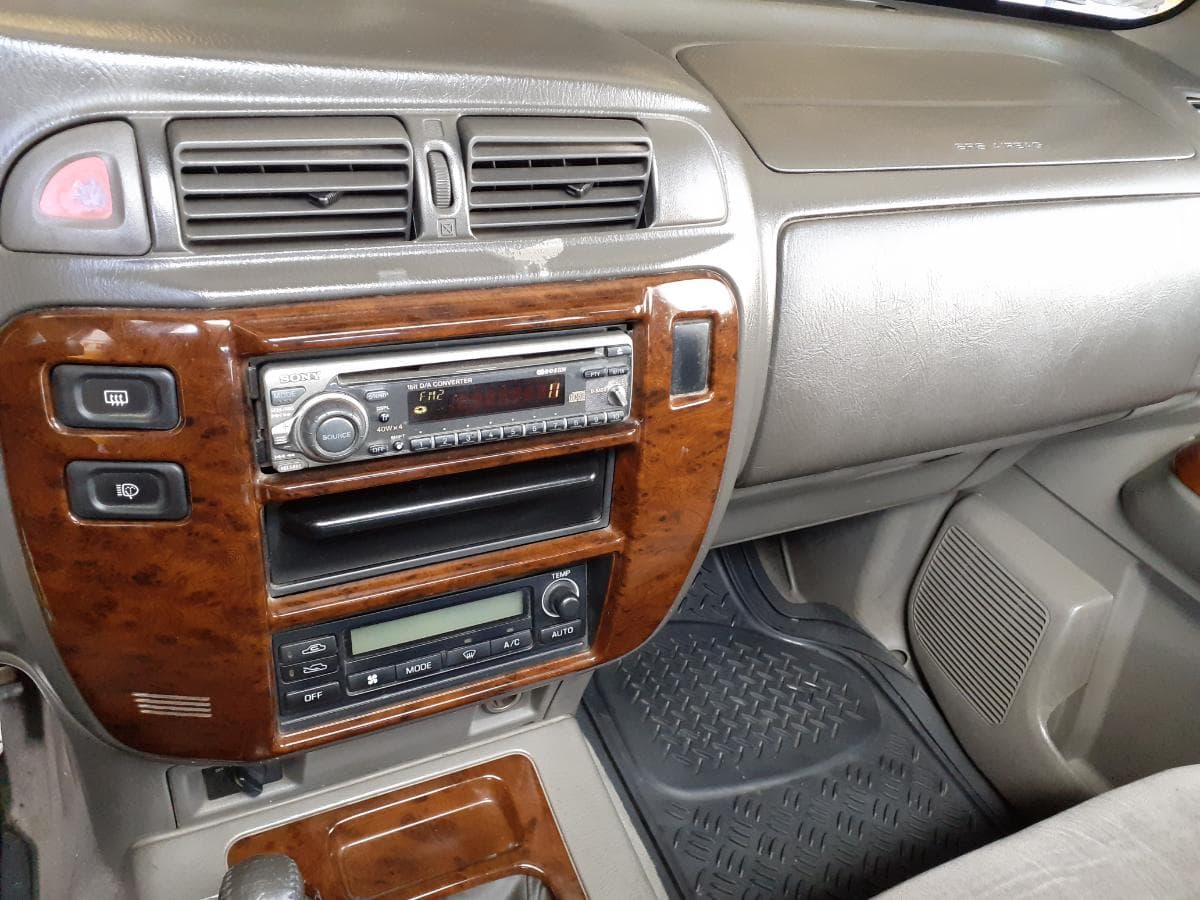 Nissan Patrol GR 2.8TD · Ano 2000 — imagen 10