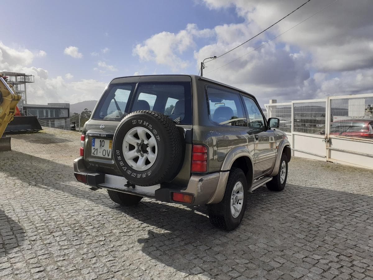 Nissan Patrol GR 2.8TD · Ano 2000 — imagen 4