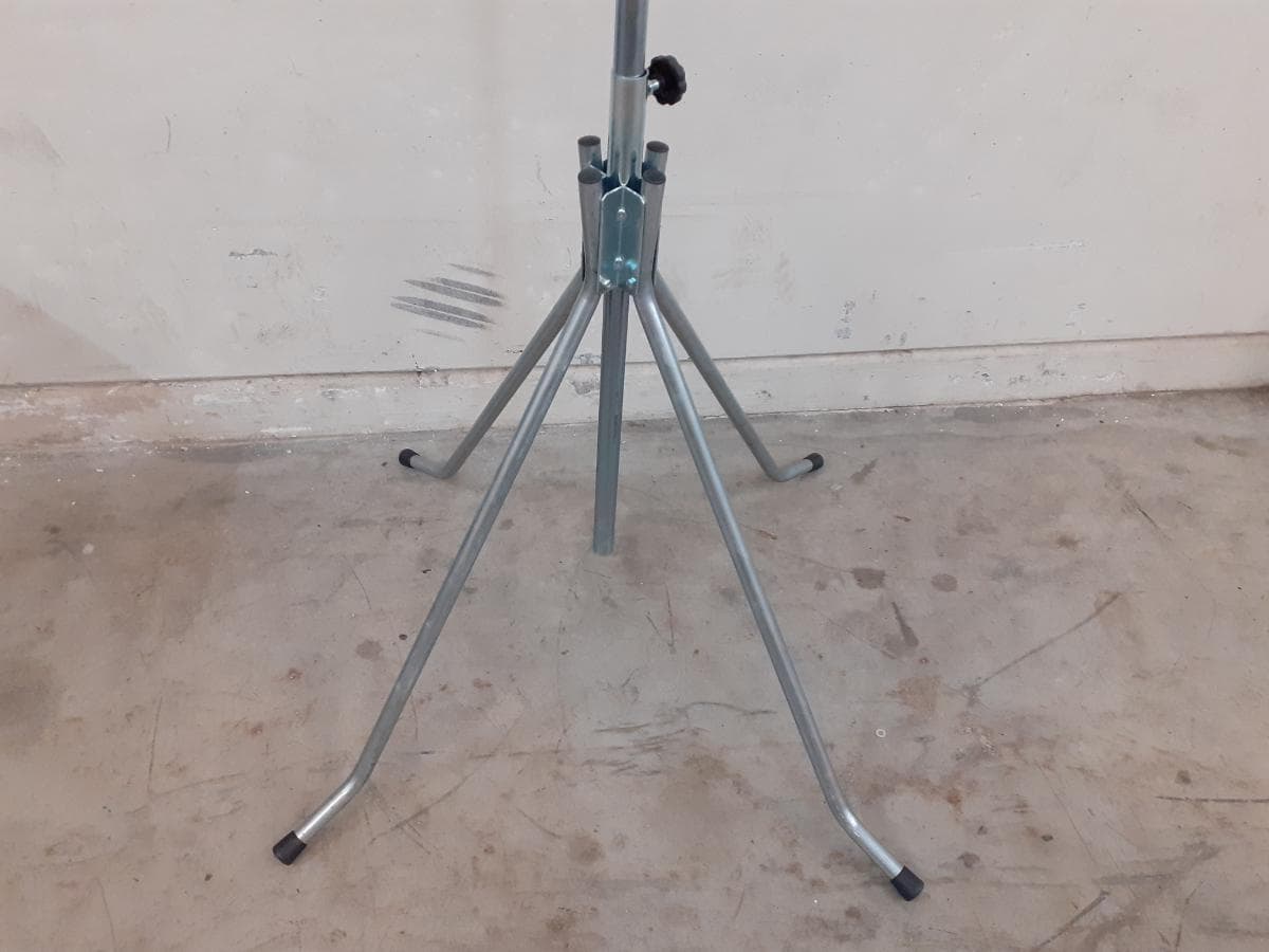 Tripés · — image 2