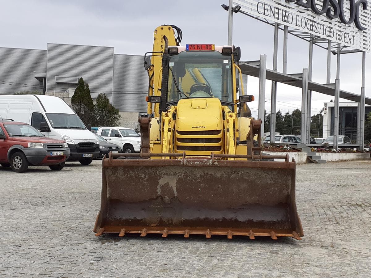 Retroescavadora Komatsu WB93R-2 — image 2