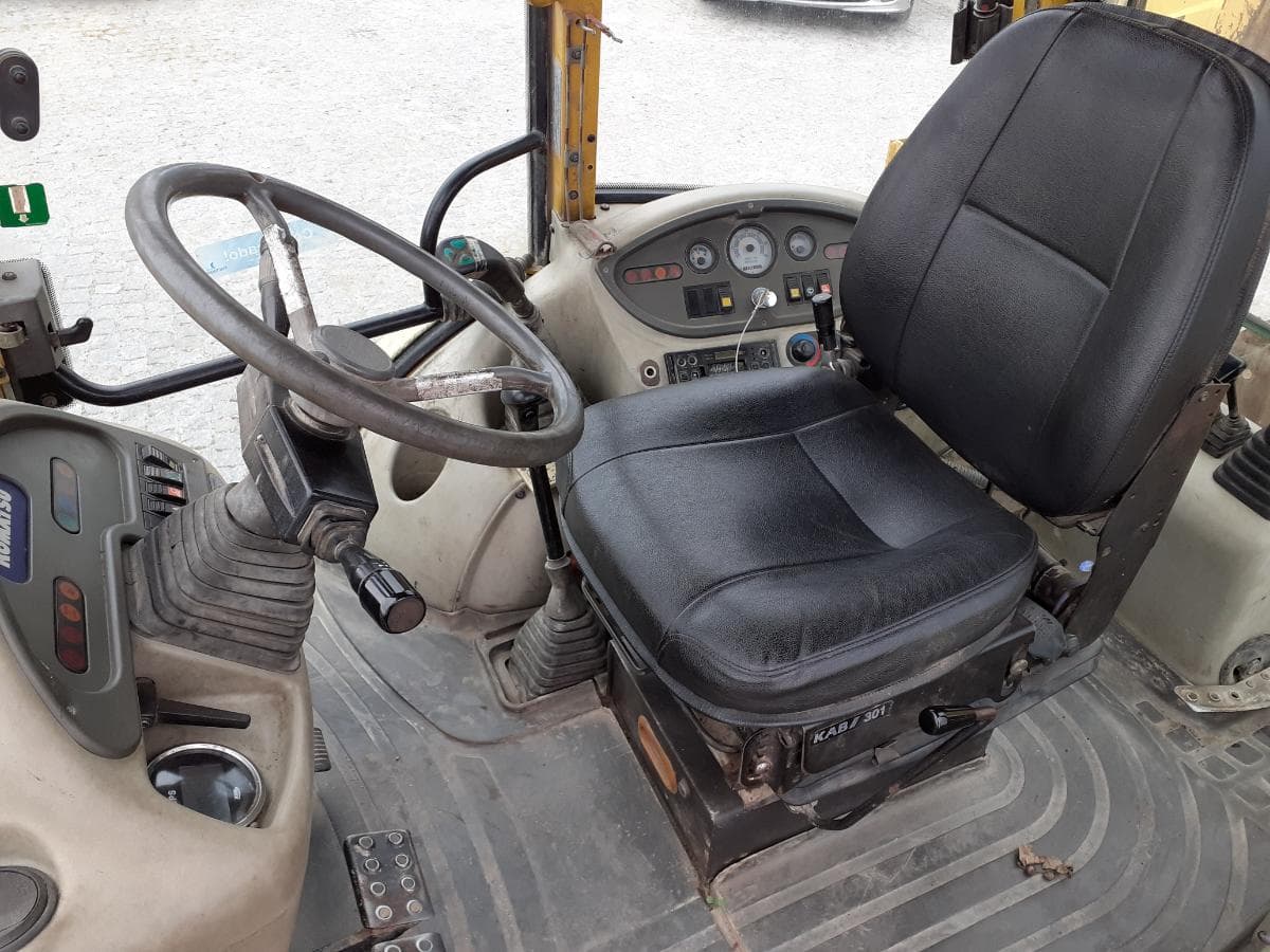 Retroescavadora Komatsu WB93R-2 — image 10